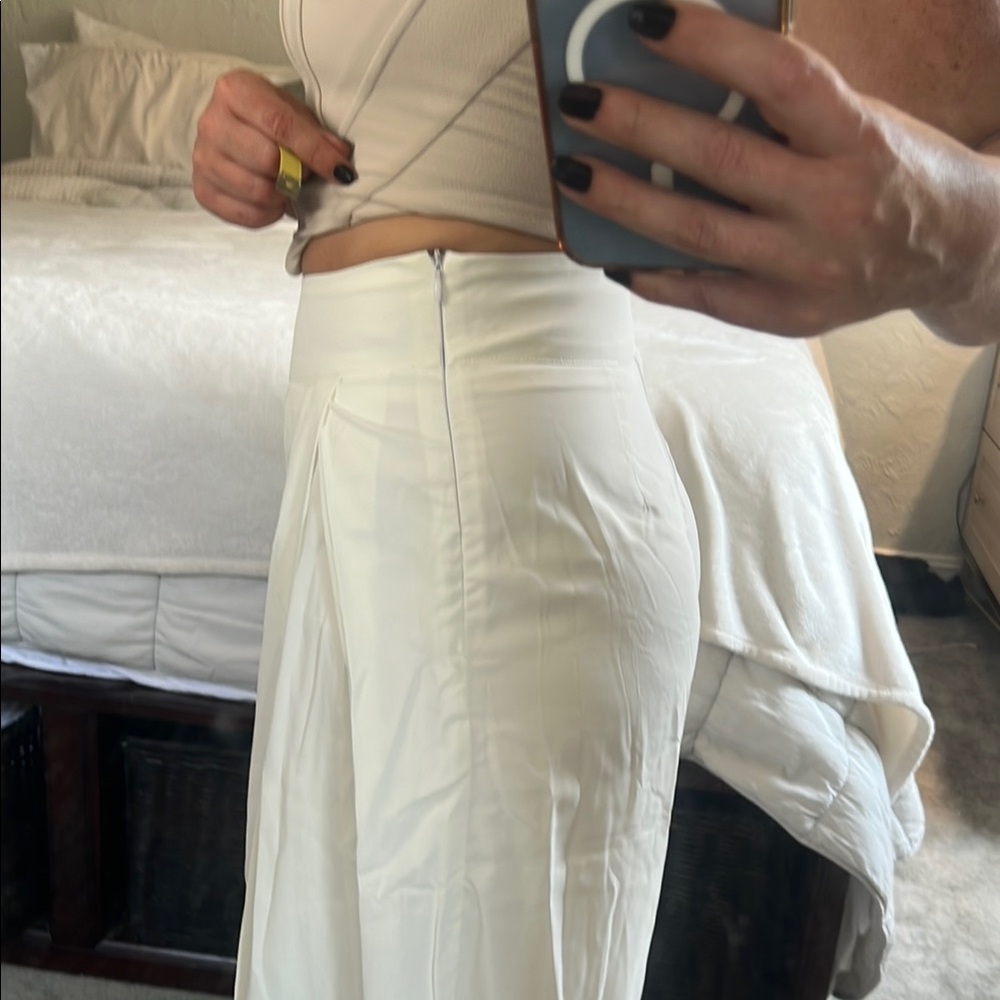 Elegant White Wide-Leg Pants XS - Picture 7 of 15